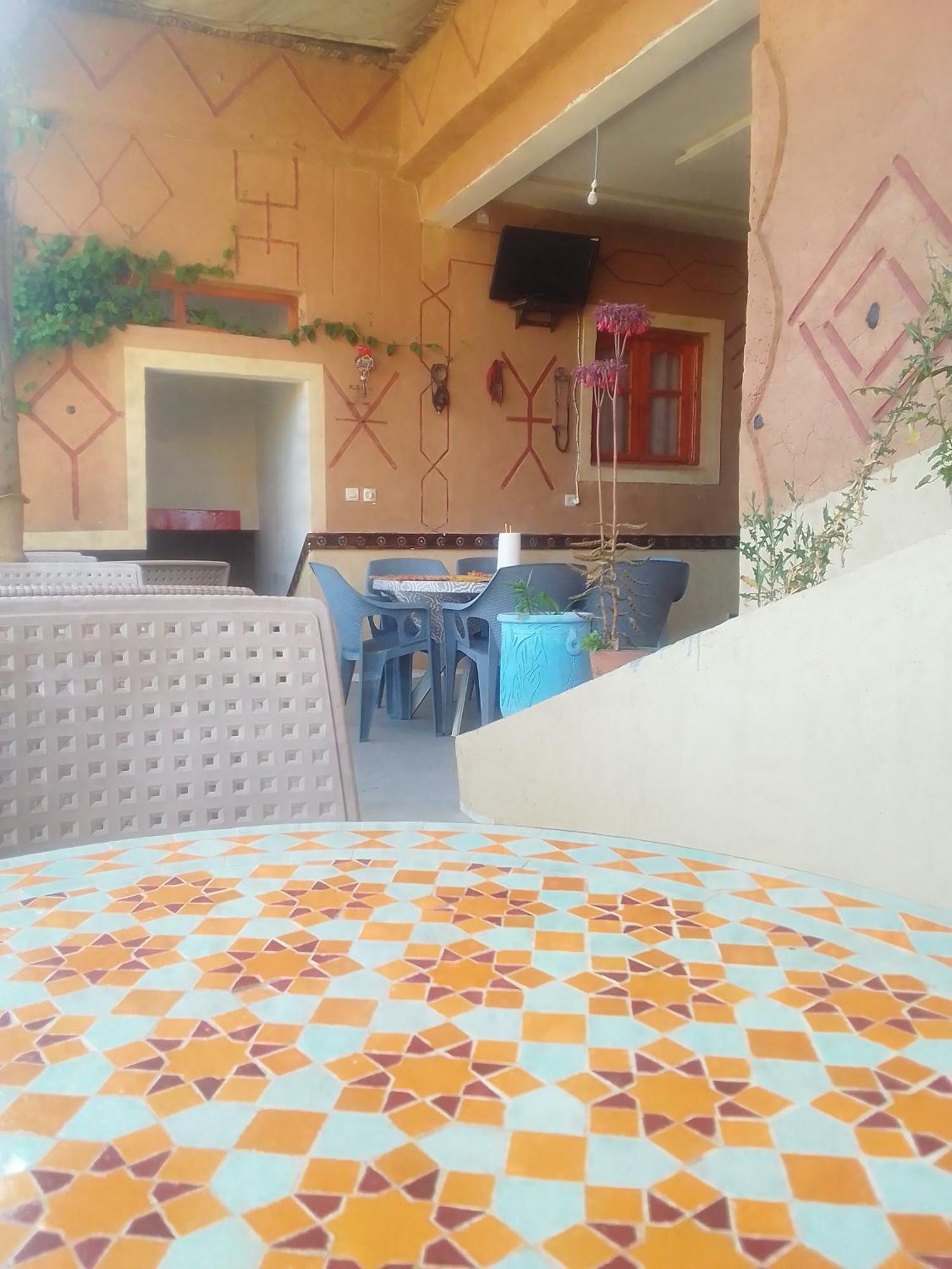 Hotel Restaurant Ait Saderat Boumalne Δωμάτιο φωτογραφία